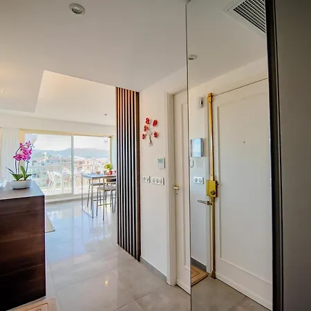High Standing With Incredible Old And Sea Views Apartment Antibes