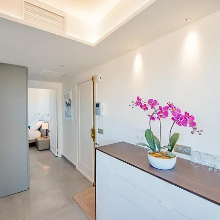 High Standing With Incredible Old And Sea Views *