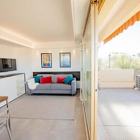 High Standing With Incredible Old And Sea Views Apartamento Antibes