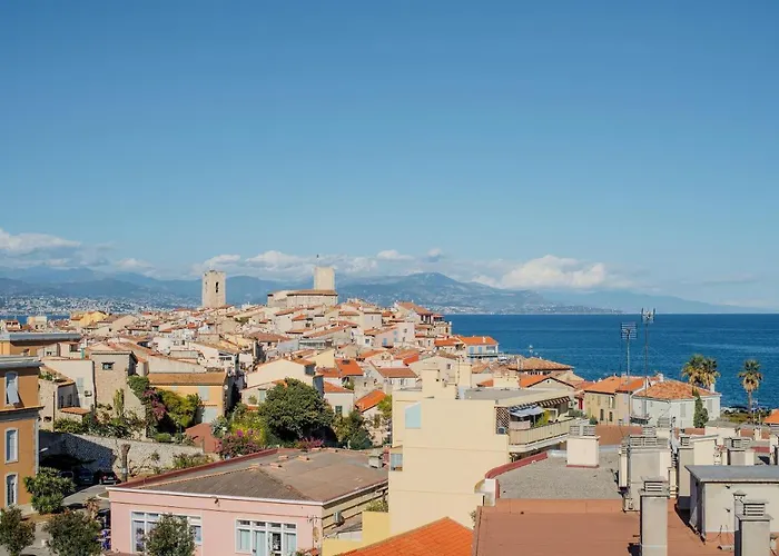 High Standing With Incredible Old And Sea Views Antibes